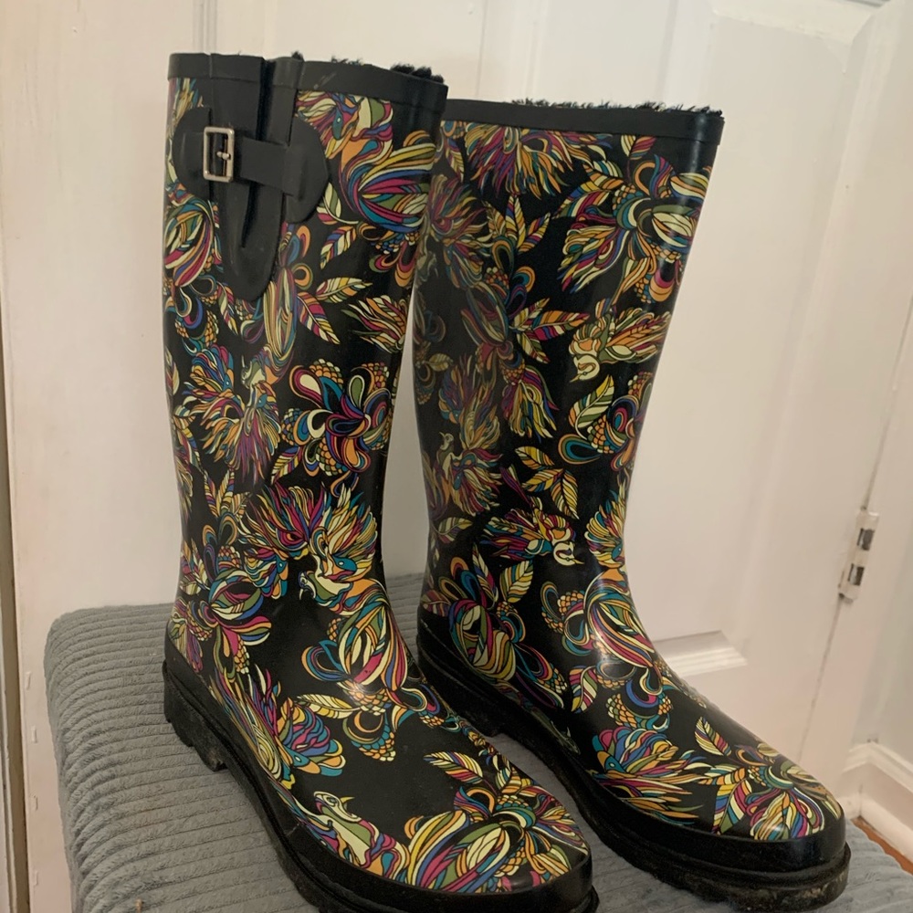 Sakroots fleece lined rain boots